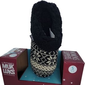Muk Luks Suzanne Black Women's Slippers Size S 5-6 NWT